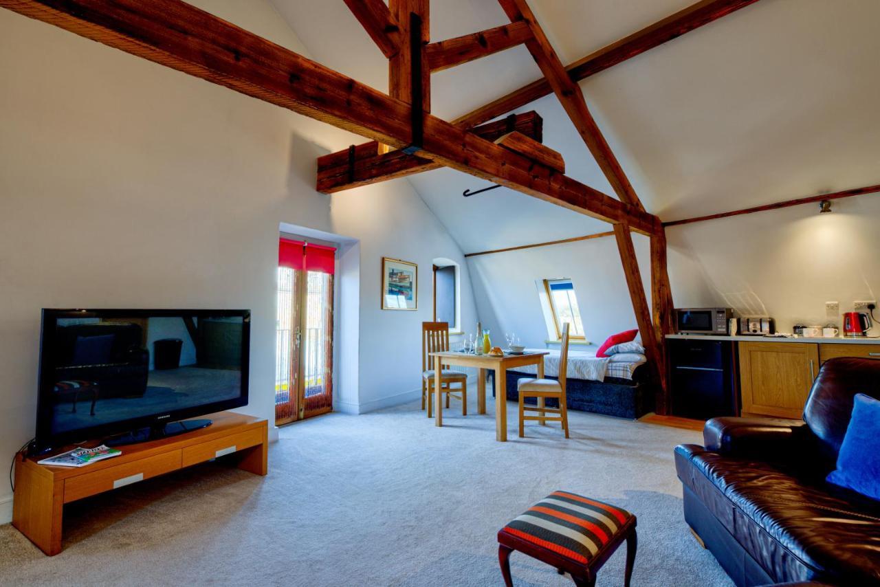 Central Studio Suite - Modern Stay With Free Wifi Стамфорд Екстер'єр фото